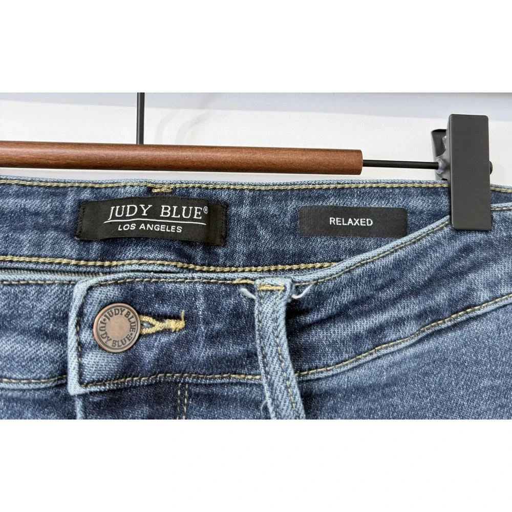 Judy Blue Deep Thoughts Jeans Size 13/31 (30x29) Relaxed Skinny Blue Medium Wash